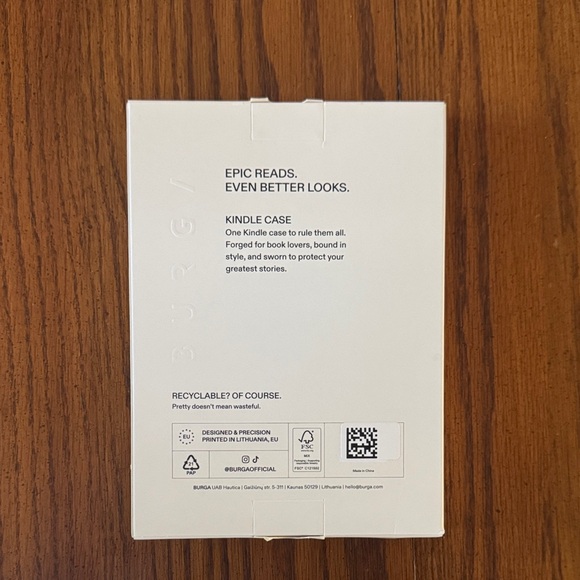 BURGA Red and Black Plaid Kindle Case - Picture 2 of 5